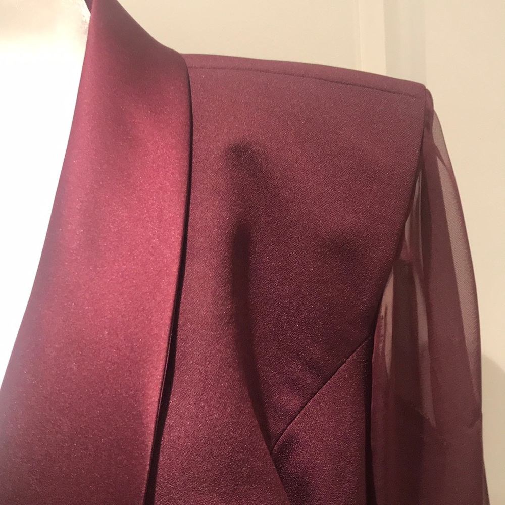 Les Robes Galleria Formal Jacket & Matching Skirt - Picture 8 of 16